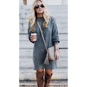 Fashion on Earth》bell sleeve sweatshirt dress